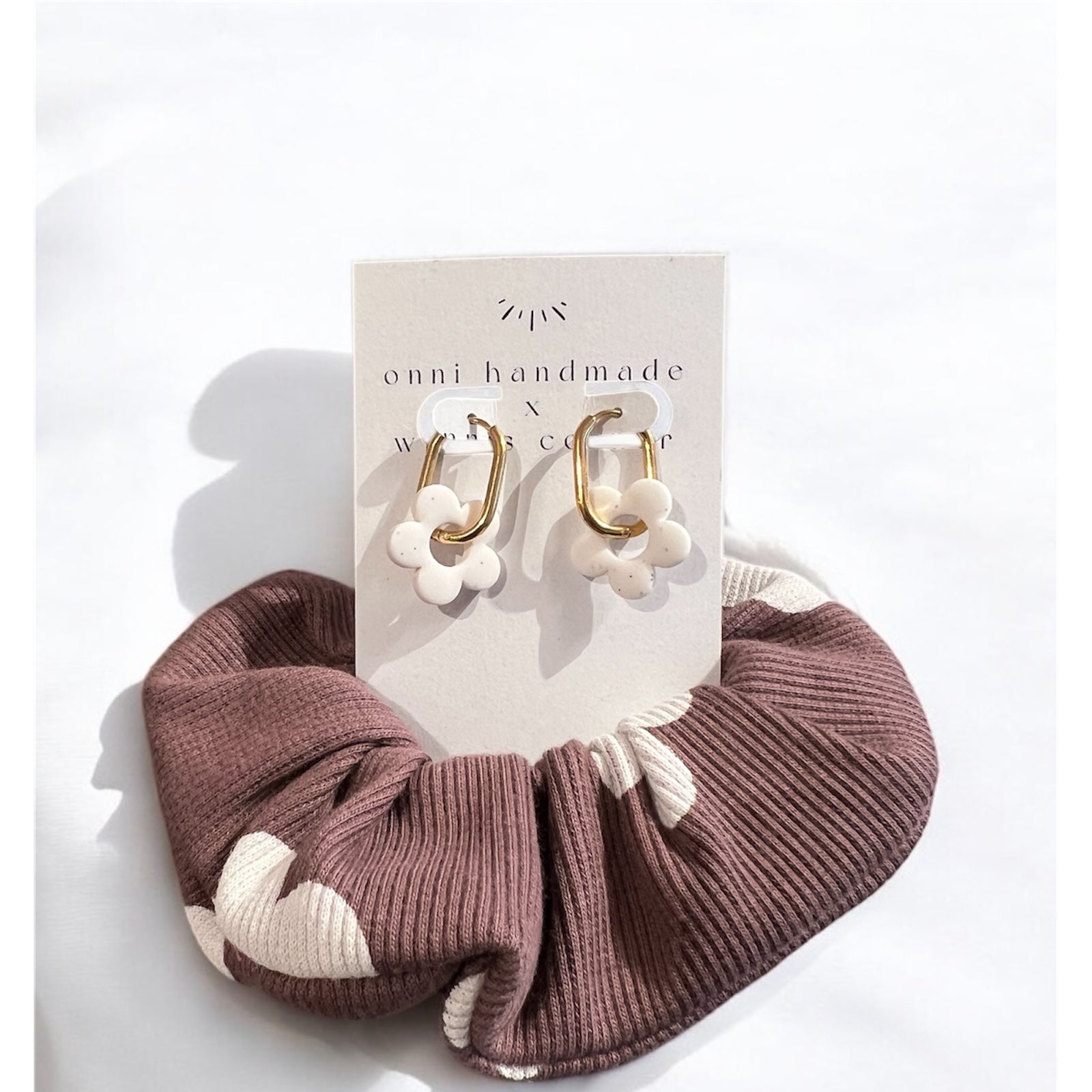 Ohrring & Scrunchie Set