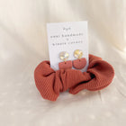 Ohrring & Scrunchie Set