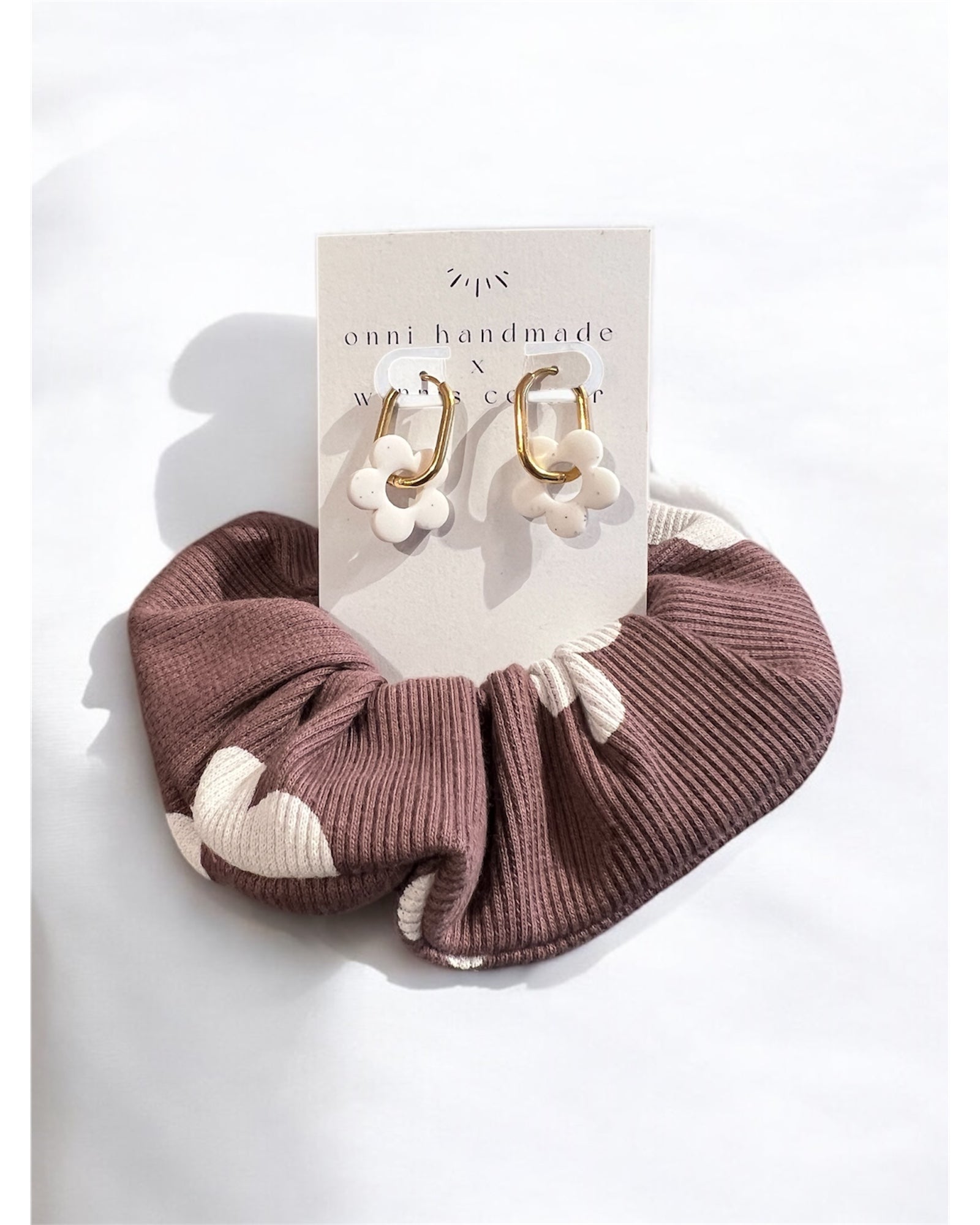 Ohrring & Scrunchie Set